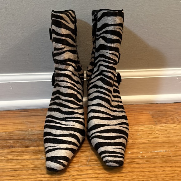 Lord and Taylor Flex Jack faux zebra hair-like ankle boots - Picture 2 of 11
